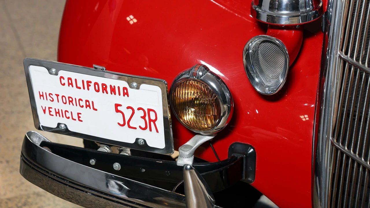1935 Ford Model 48 & 68 - Image 13 of 31