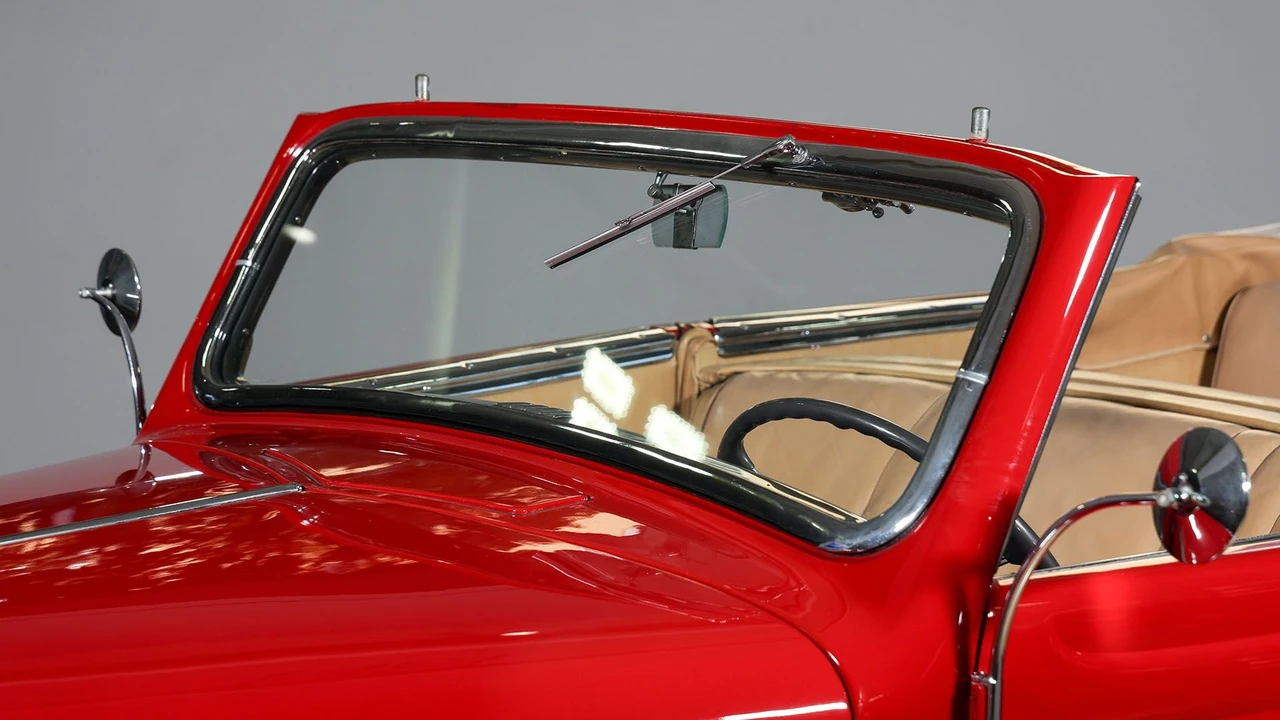 1935 Ford Model 48 & 68 - Image 16 of 31