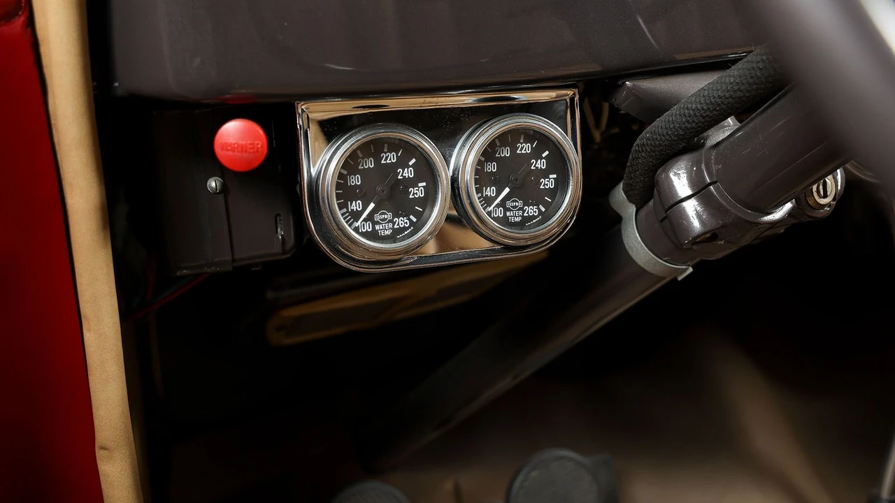 1935 Ford Model 48 & 68 - Image 29 of 31
