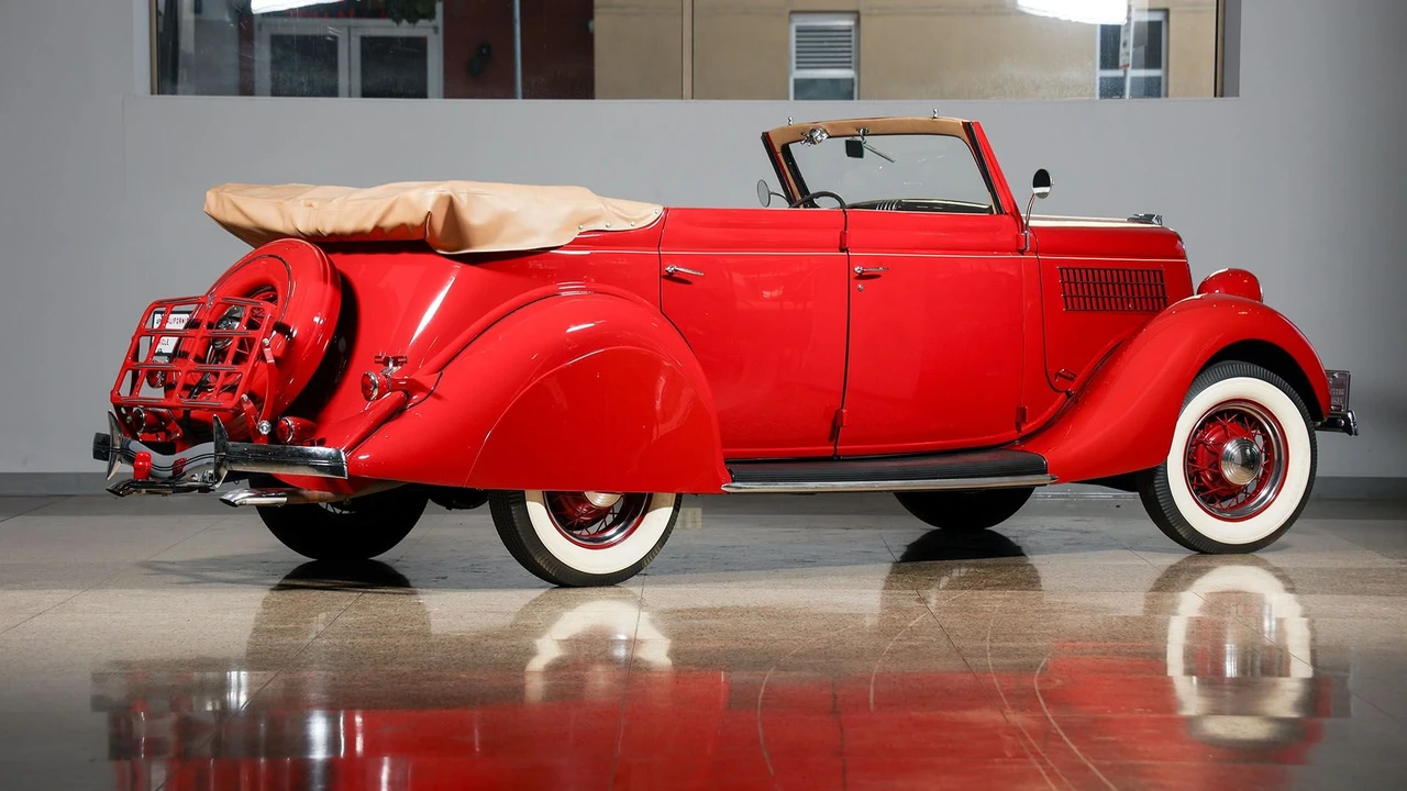1935 Ford Model 48 & 68 - Image 6 of 31