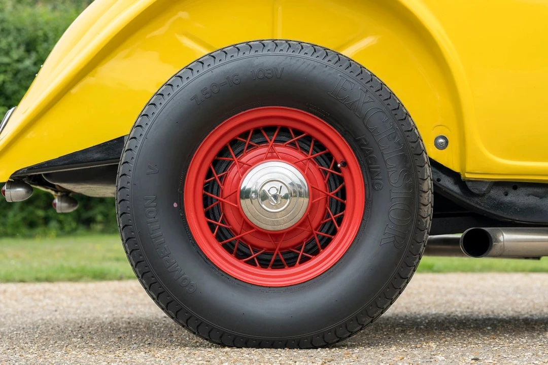 1935 Ford Model 48 & 68 - Image 30 of 31
