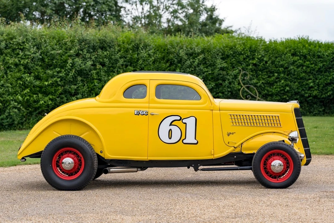 1935 Ford Model 48 & 68 - Image 7 of 31