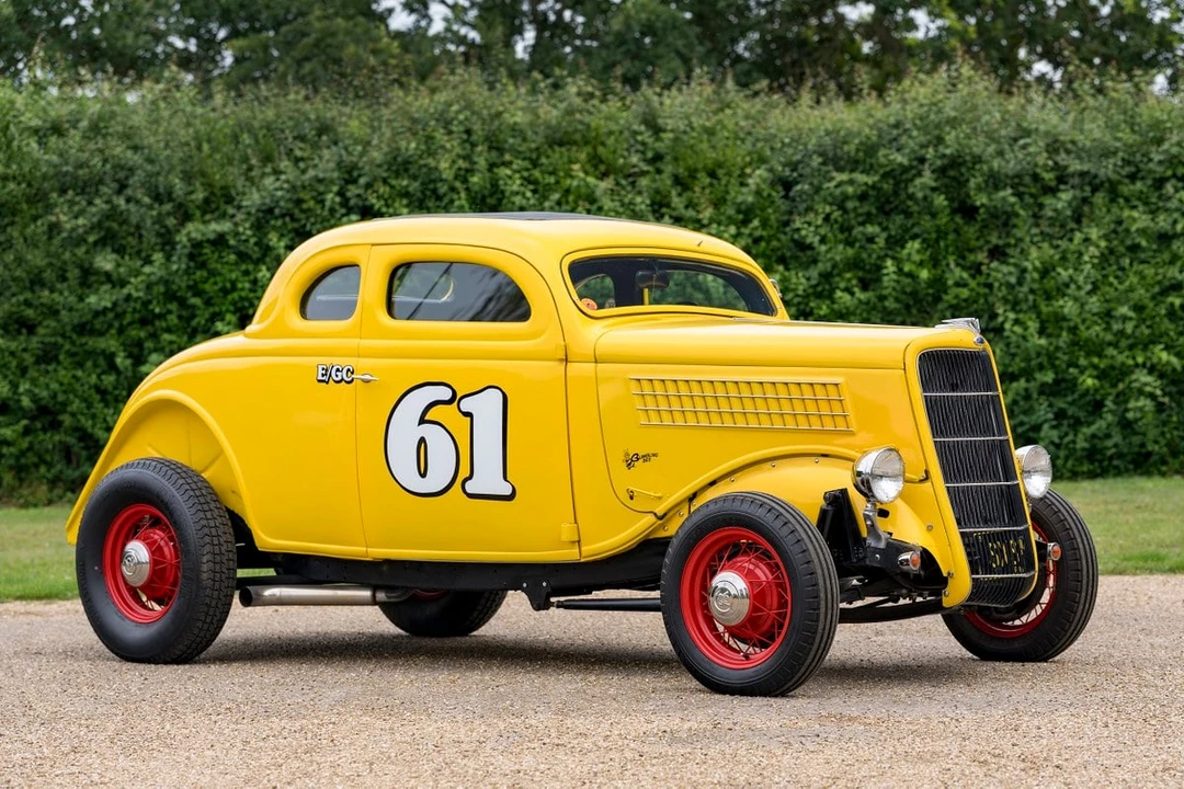 1935 Ford Model 48 & 68 - Image 9 of 31