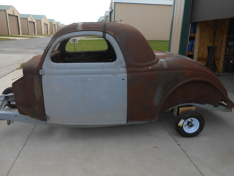 1935 Ford Model 48 & 68 - Image 4 of 6