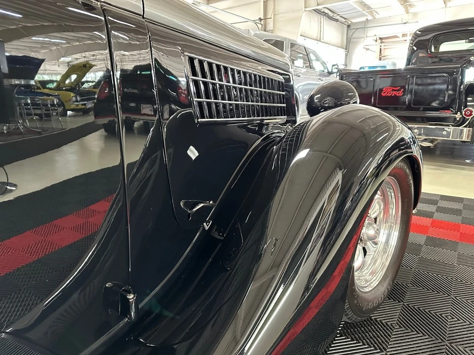 1935 Ford Model 48 & 68 - Image 31 of 31