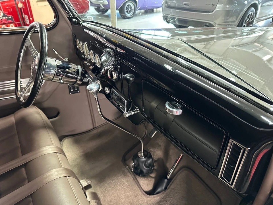 1935 Ford Model 48 & 68 - Image 30 of 31