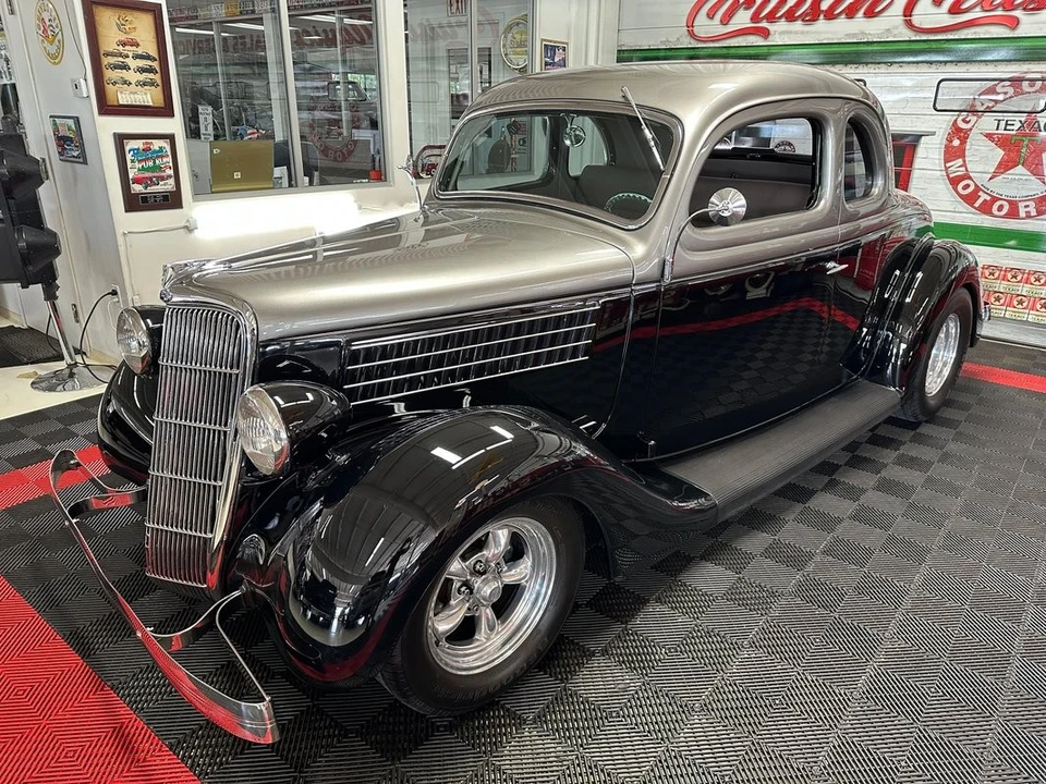 1935 Ford Model 48 & 68 - Image 7 of 31