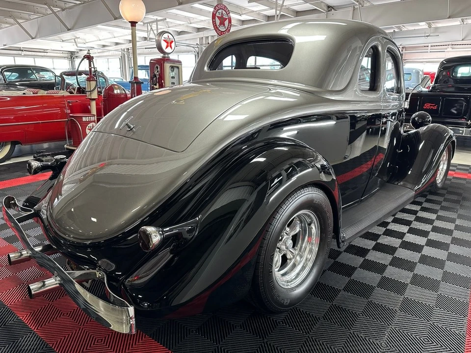 1935 Ford Model 48 & 68 - Image 24 of 31