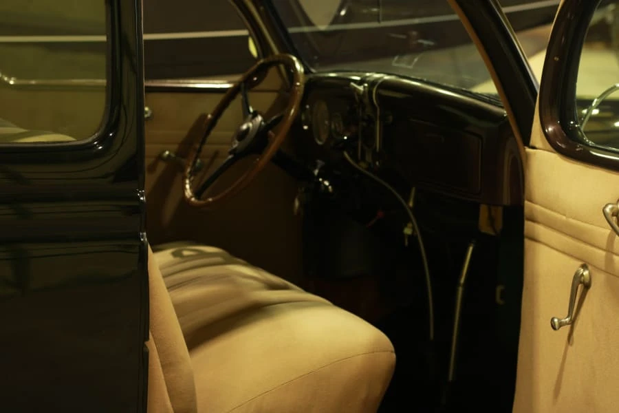 1935 Ford Model 48 & 68 - Image 16 of 19