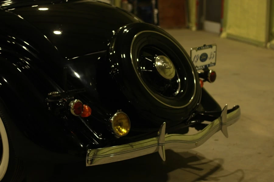 1935 Ford Model 48 & 68 - Image 11 of 19