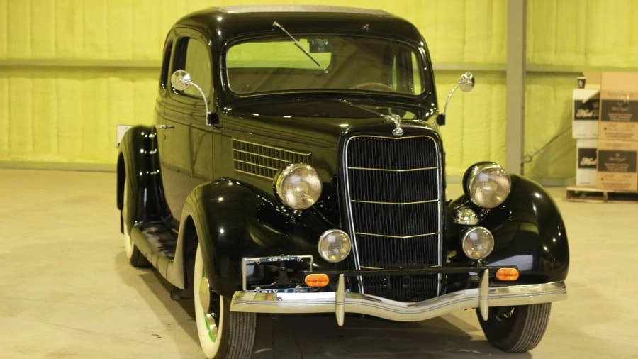 1935 Ford Model 48 & 68 - Image 4 of 19