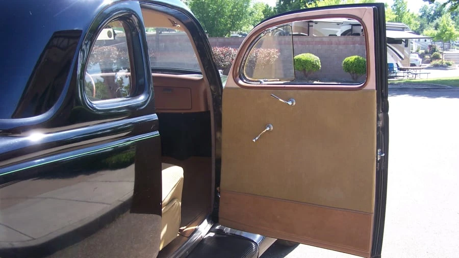 1935 Ford Model 48 & 68 - Image 5 of 12