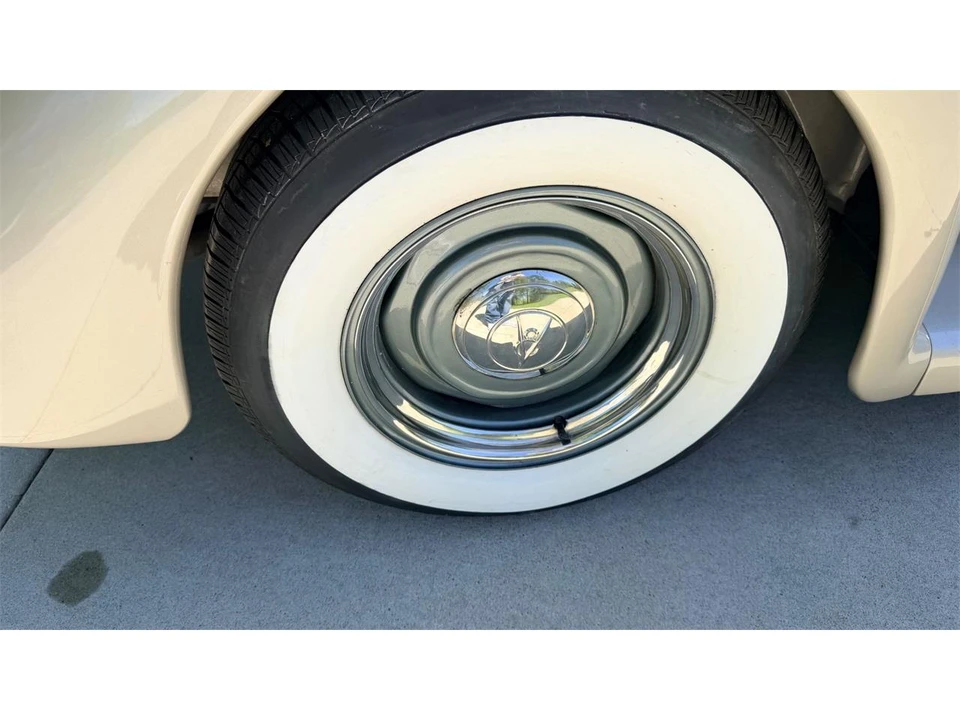 1935 Ford Model 48 & 68 - Image 22 of 31