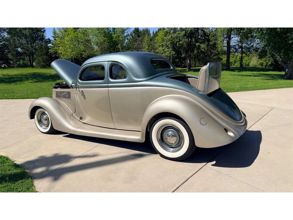 1935 Ford Model 48 & 68 - Image 19 of 31