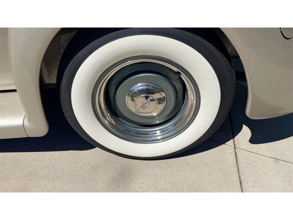 1935 Ford Model 48 & 68 - Image 23 of 31
