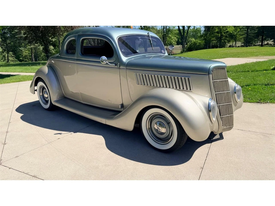 1935 Ford Model 48 & 68 - Image 6 of 31