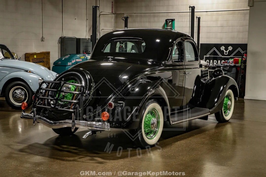 1935 Ford Model 48 & 68 - Image 9 of 31