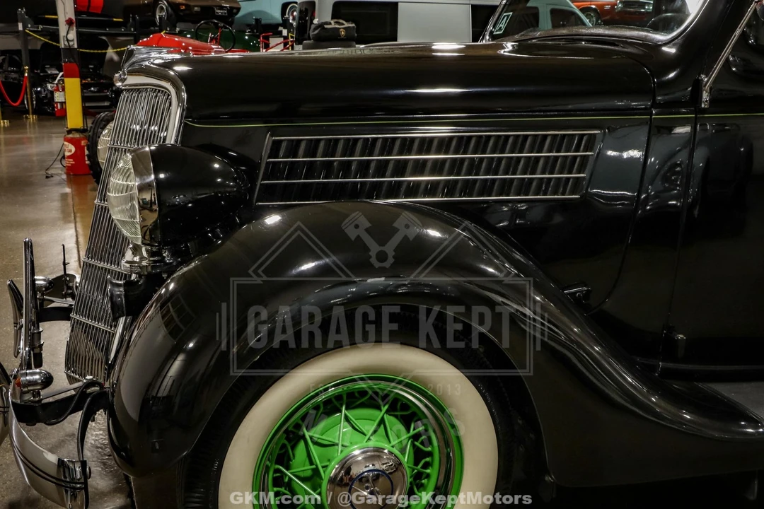 1935 Ford Model 48 & 68 - Image 30 of 31