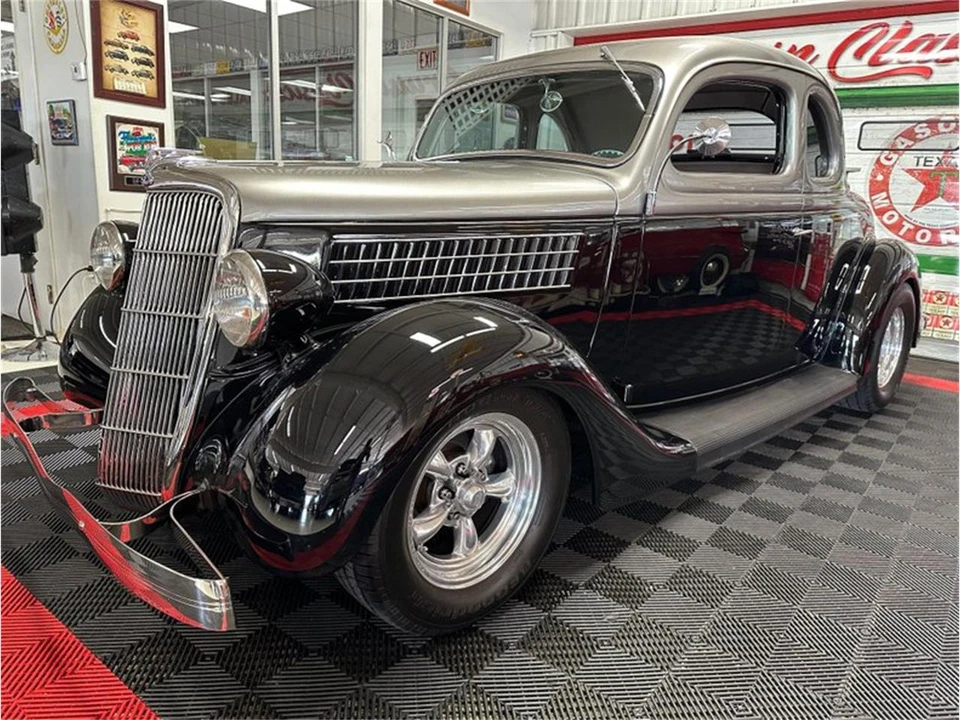 1935 Ford Model 48 & 68 - Image 7 of 31