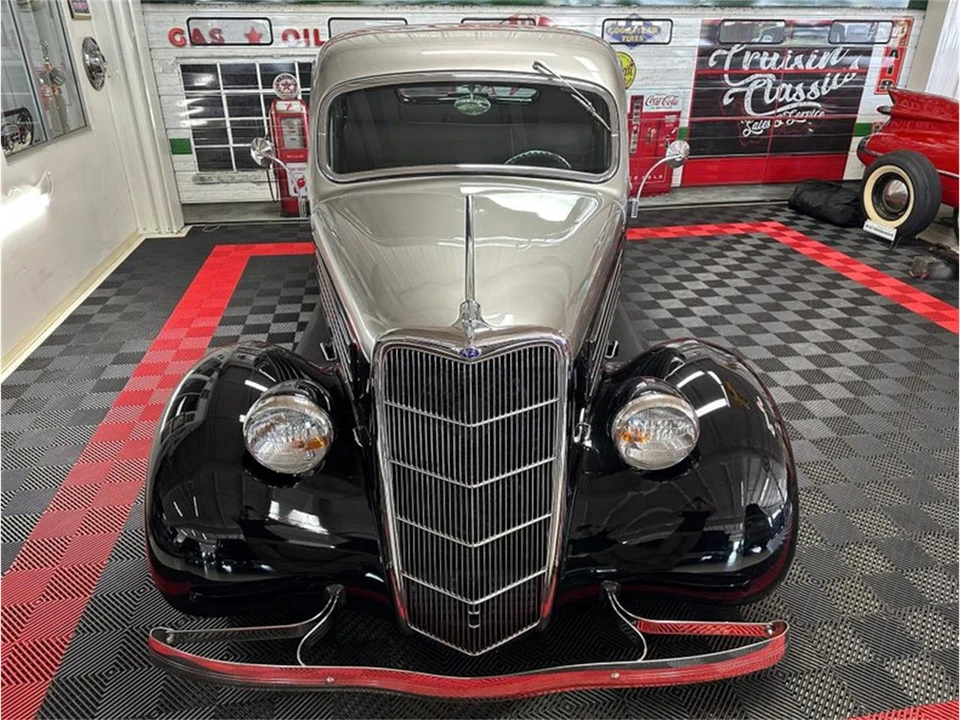 1935 Ford Model 48 & 68 - Image 4 of 31