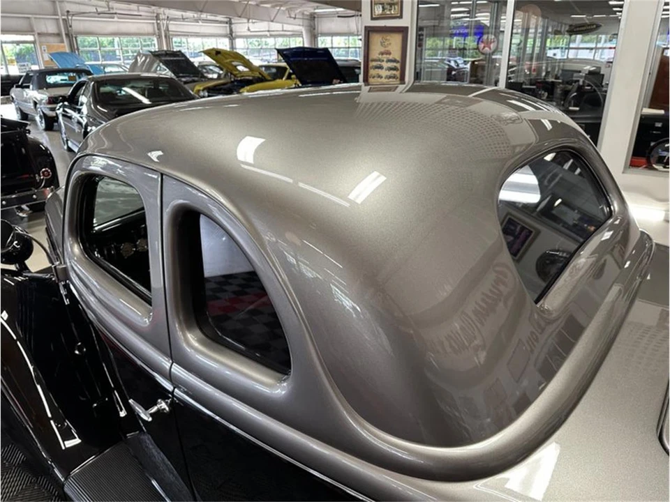 1935 Ford Model 48 & 68 - Image 29 of 31