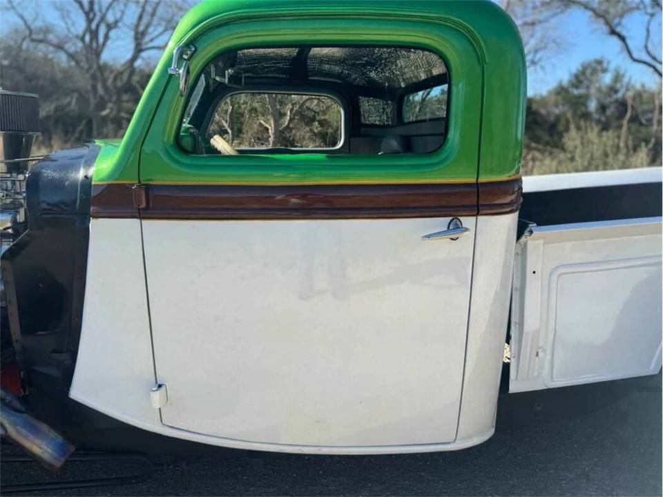 1935 Ford Model 48 & 68 - Image 9 of 23