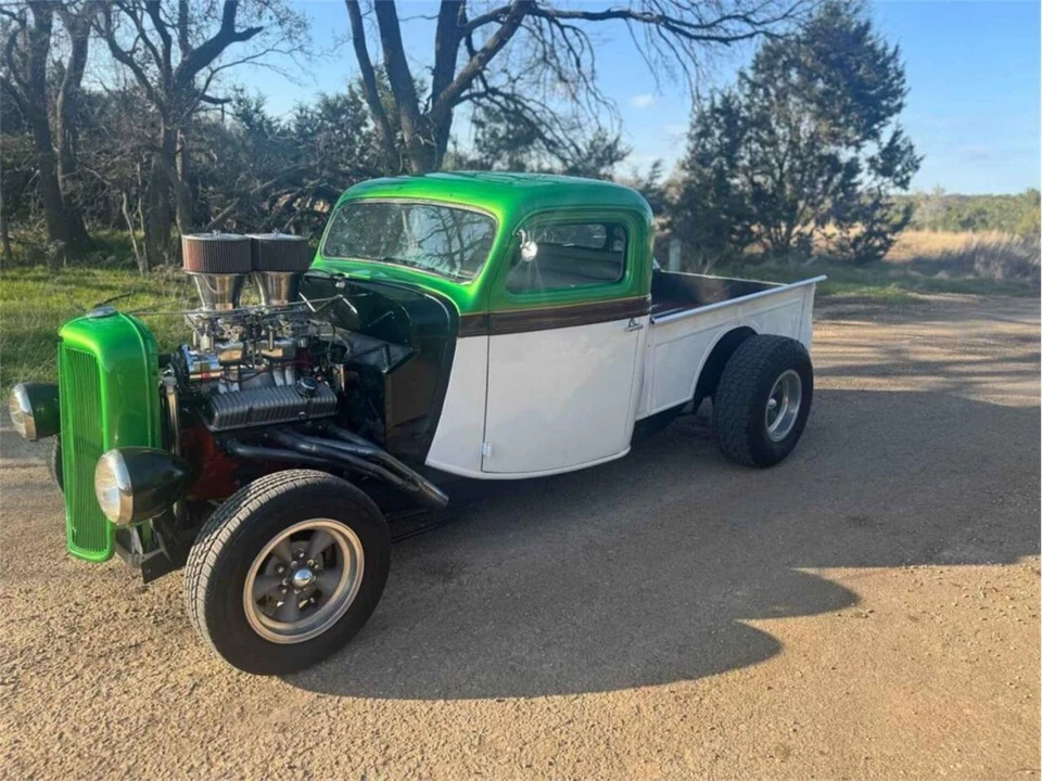 1935 Ford Model 48 & 68 - Image 2 of 23