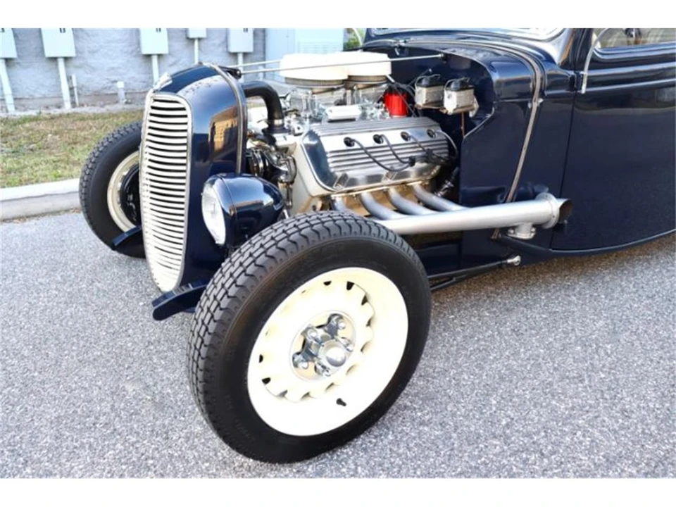 1935 Ford Model 48 & 68 - Image 9 of 29