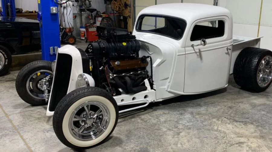 1935 Ford Model 48 & 68 - Image 2 of 9