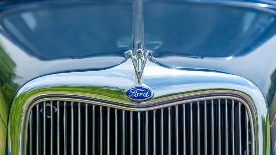 1935 Ford Model 48 & 68 - Image 20 of 24