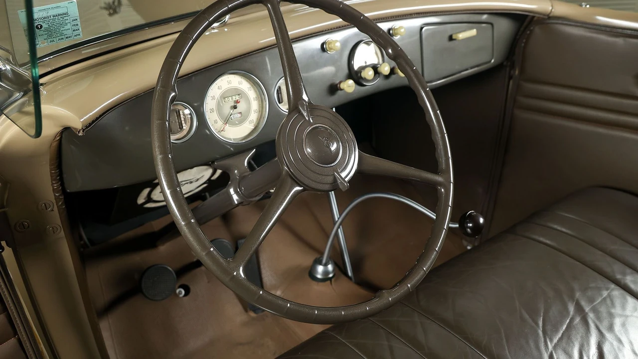 1935 Ford Standard & Deluxe & Super Deluxe - Image 23 of 31