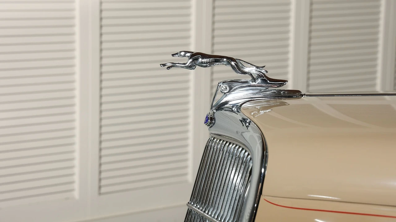 1935 Ford Standard & Deluxe & Super Deluxe - Image 6 of 31
