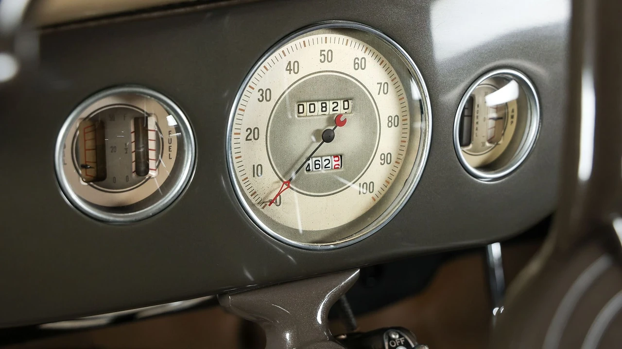 1935 Ford Standard & Deluxe & Super Deluxe - Image 22 of 31