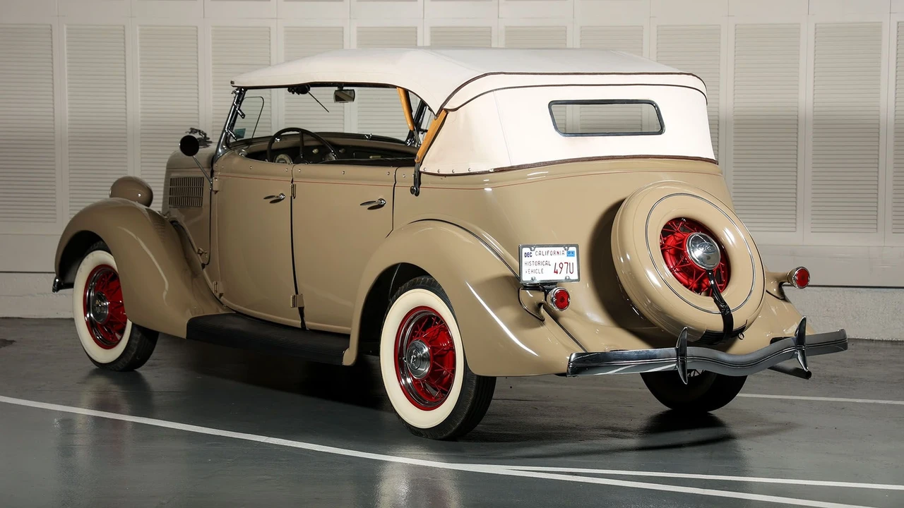 1935 Ford Standard & Deluxe & Super Deluxe - Image 2 of 31