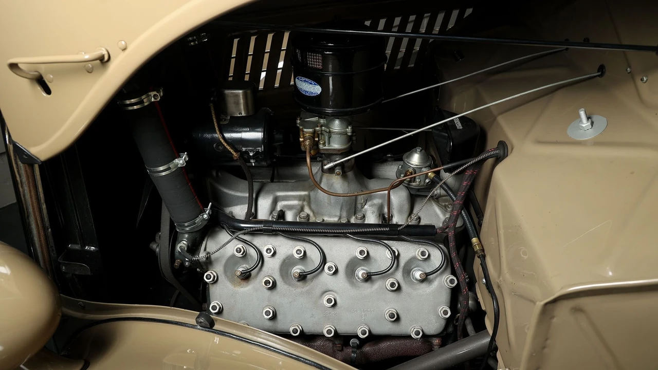 1935 Ford Standard & Deluxe & Super Deluxe - Image 29 of 31