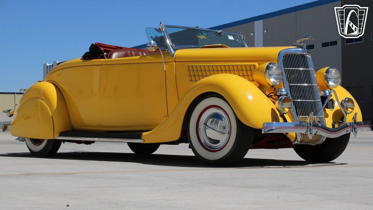 1935 Ford Model 48 & 68 - Image 6 of 12