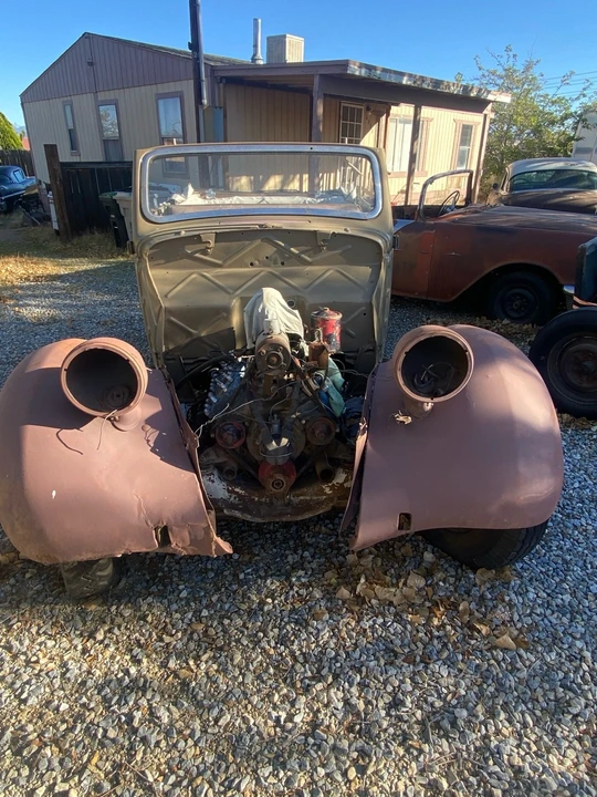 1935 Ford Standard & Deluxe & Super Deluxe - Image 2 of 21