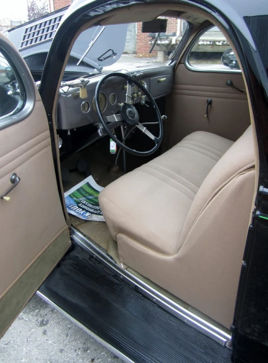 1935 Ford Model 48 & 68 - Image 6 of 10