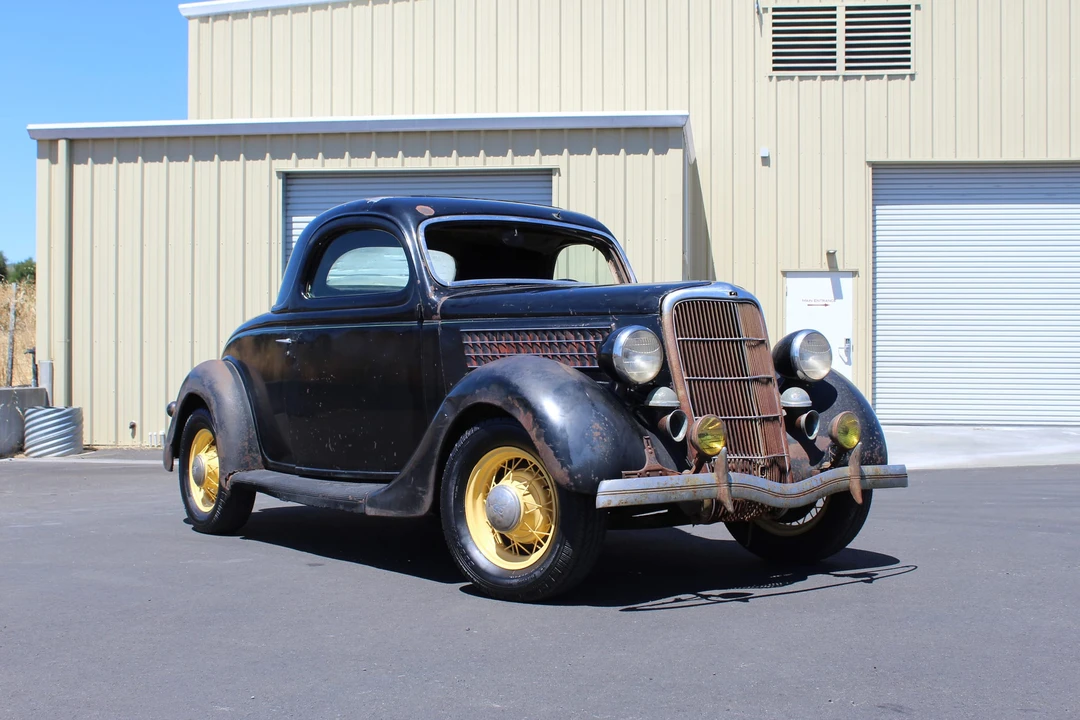 1935 Ford Model 48 & 68 - Image 6 of 31