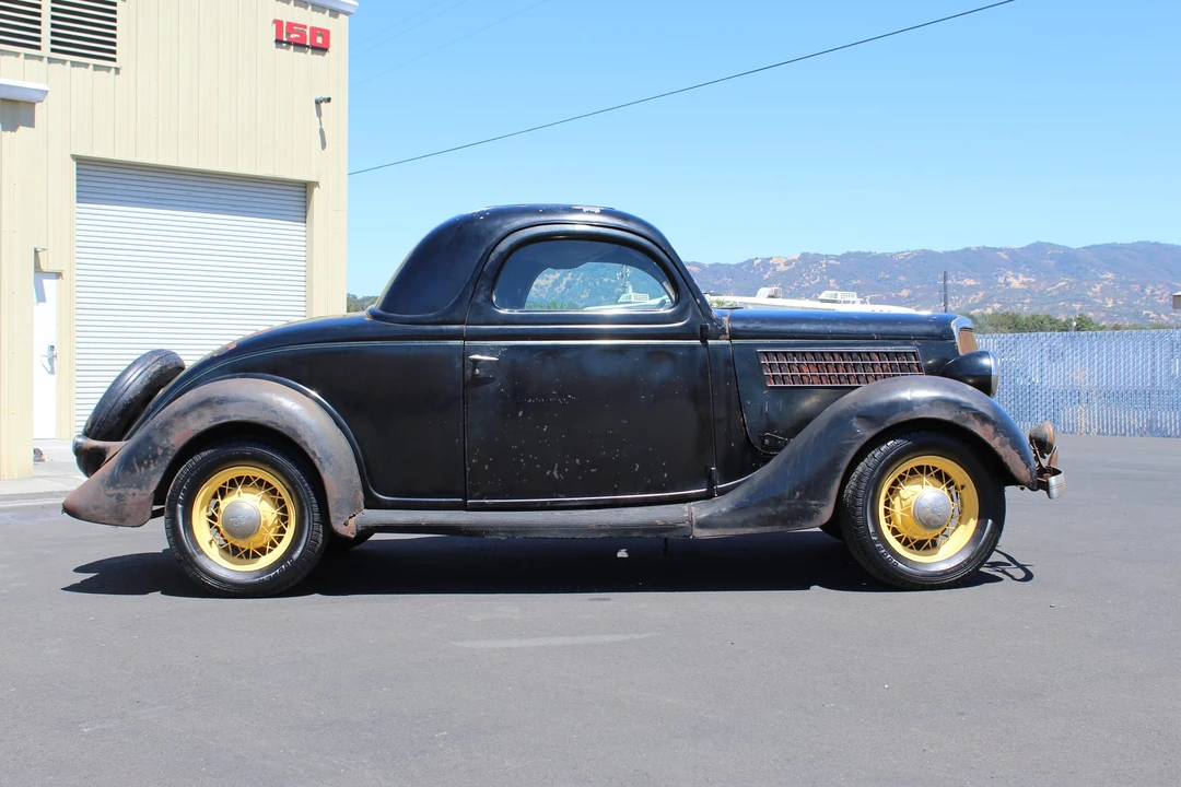 1935 Ford Model 48 & 68 - Image 8 of 31