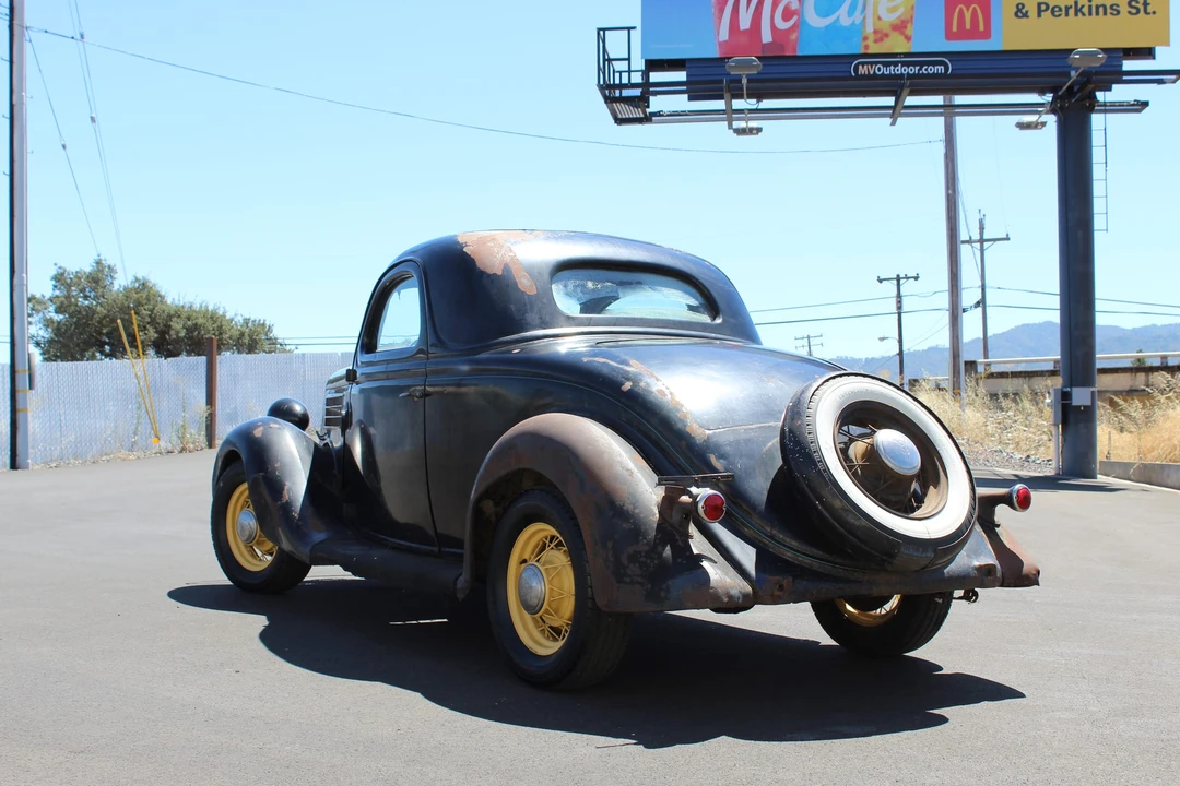 1935 Ford Model 48 & 68 - Image 11 of 31