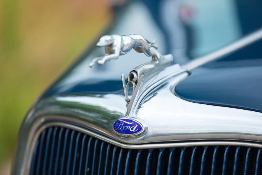 1935 Ford Model 48 & 68 - Image 9 of 26