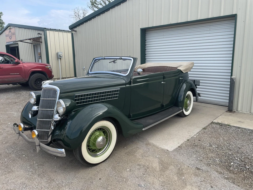 1935 Ford Model 48 & 68 - Image 16 of 31