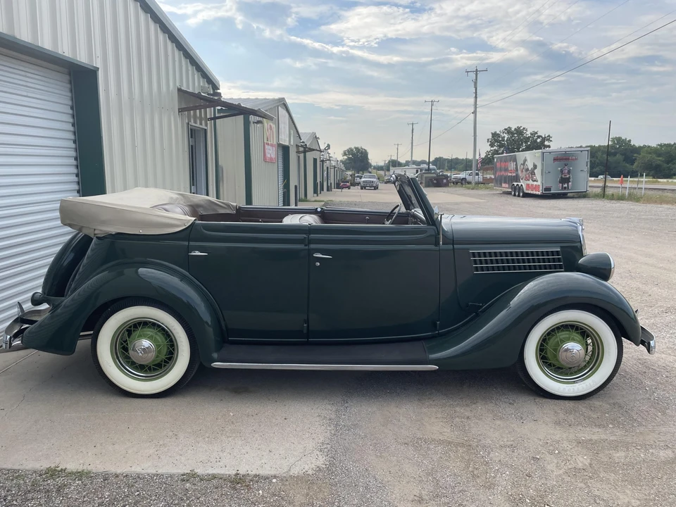 1935 Ford Model 48 & 68 - Image 19 of 31