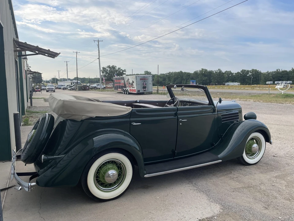 1935 Ford Model 48 & 68 - Image 18 of 31
