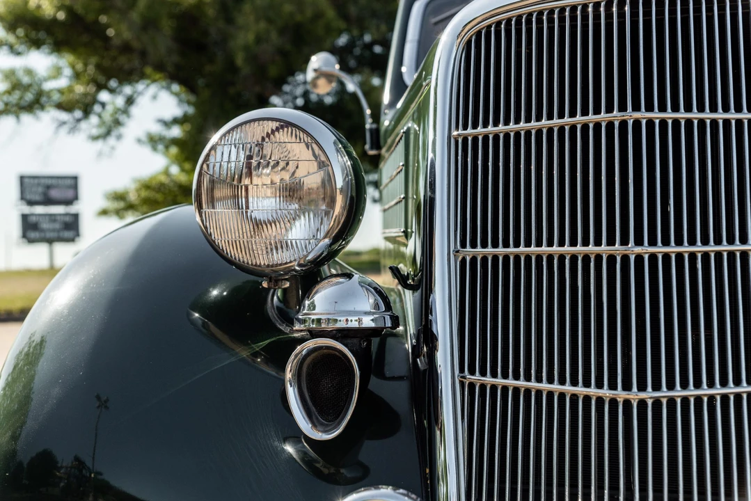 1935 Ford Model 48 & 68 - Image 24 of 31