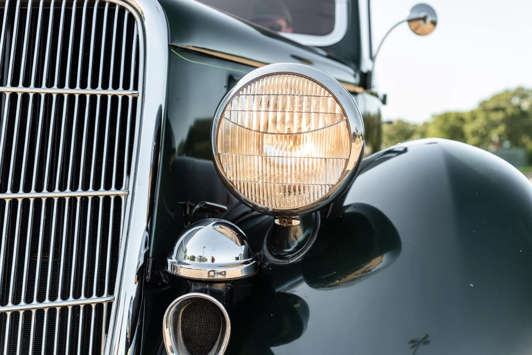 1935 Ford Model 48 & 68 - Image 21 of 31