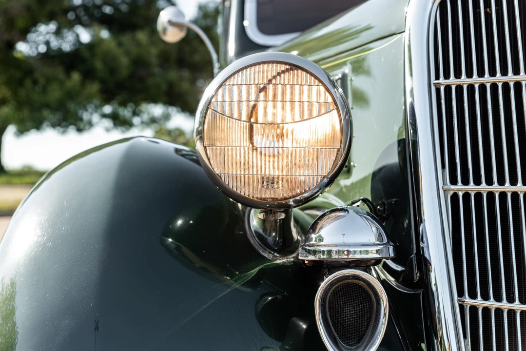 1935 Ford Model 48 & 68 - Image 20 of 31