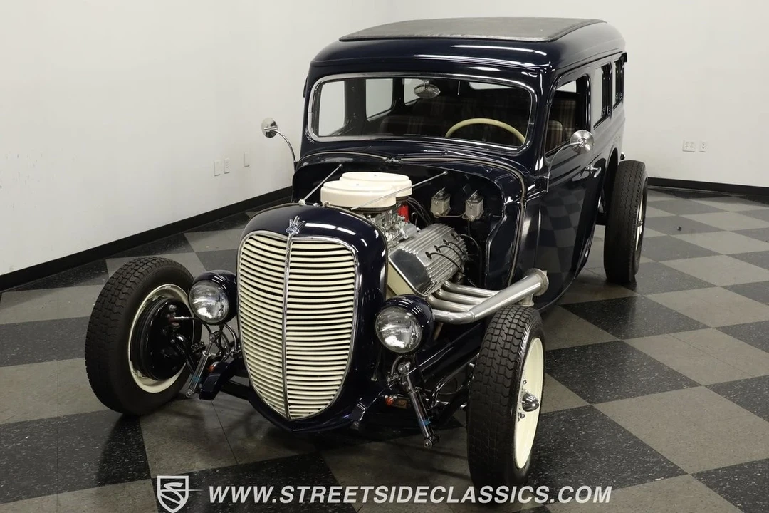 1935 Ford Standard & Deluxe & Super Deluxe - Image 17 of 21