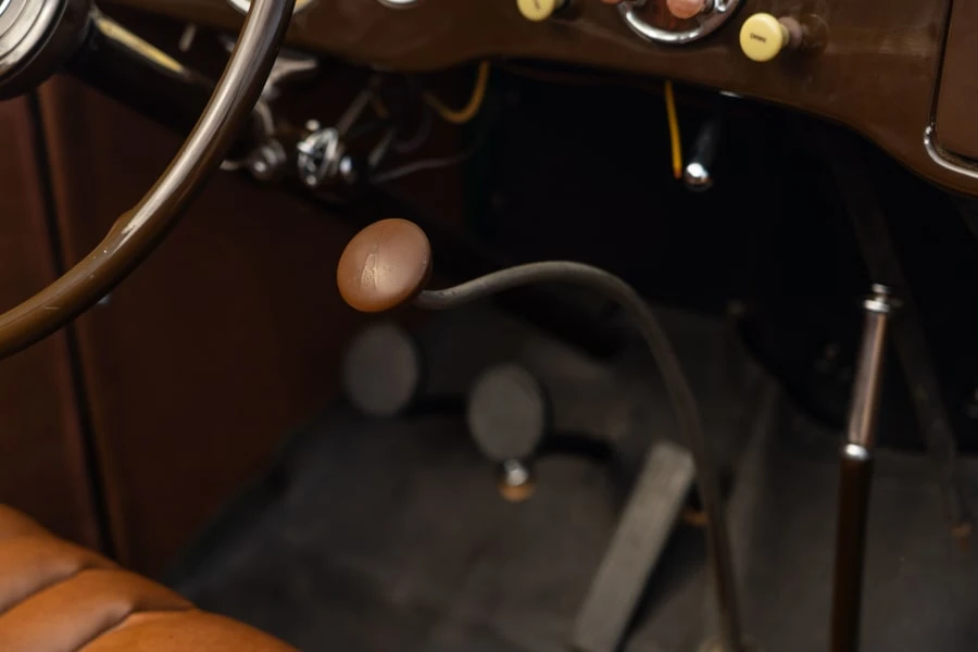 1935 Ford Model 48 & 68 - Image 15 of 17